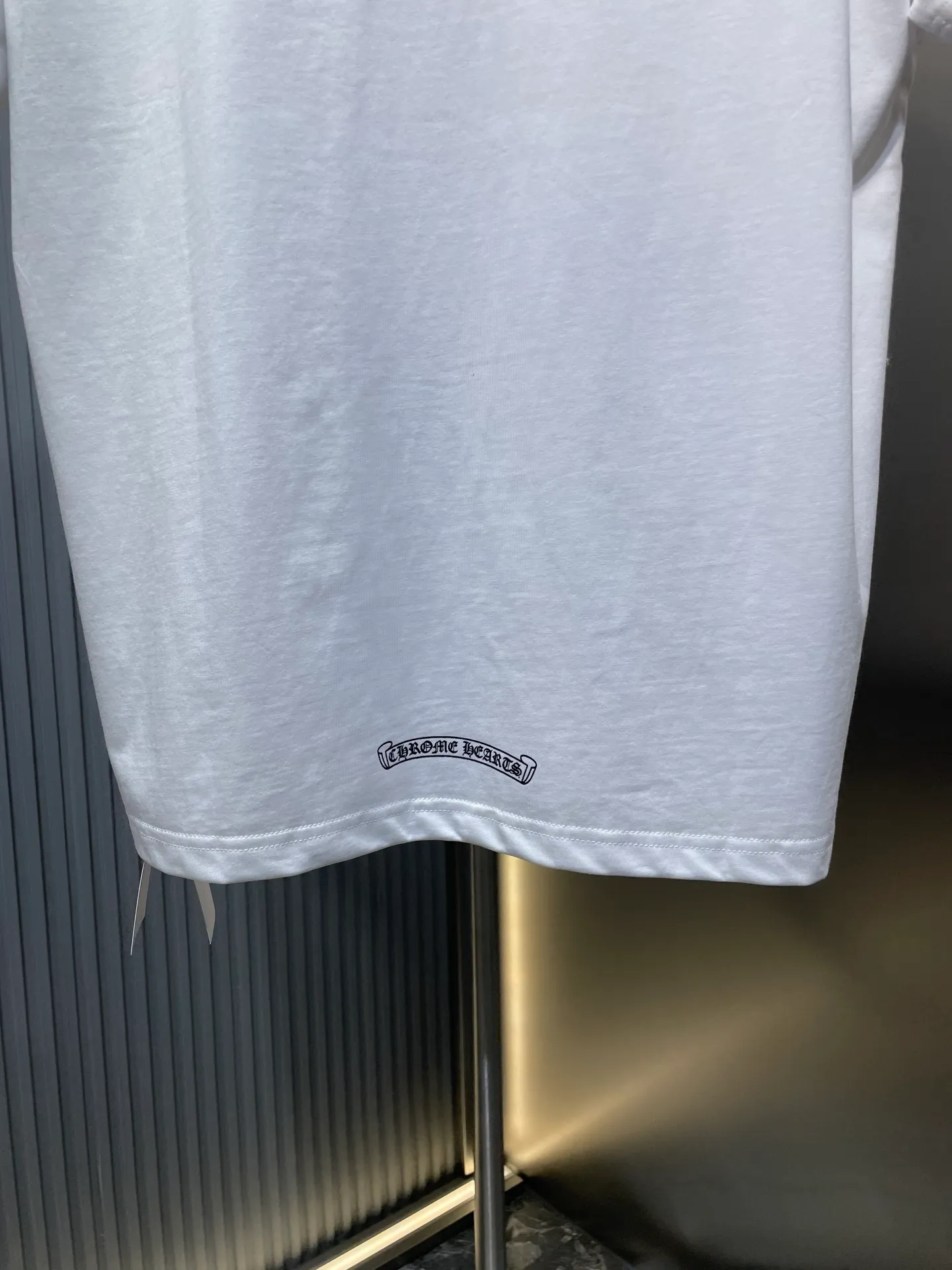 🅿️280 CH🌟【Top original order】Gypsophila cross short sleeves. Process description: The fabric is made of 26-woven 200g cotton, and the printing is made of special imported slurry. The overall alignment is straight and delicate, the fabric is comfortable and soft, and the color is consistent without color difference. It can be matched with the same style to create a fashionable look, control various occasions, customized accessories, complete three standards, the same style for men and women! ⚠️size:sml